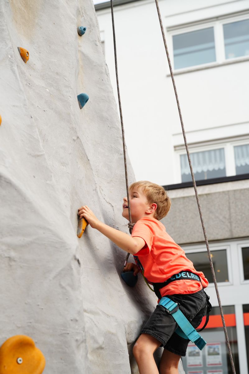 Fest_750JE_105 Fest_750JE_105